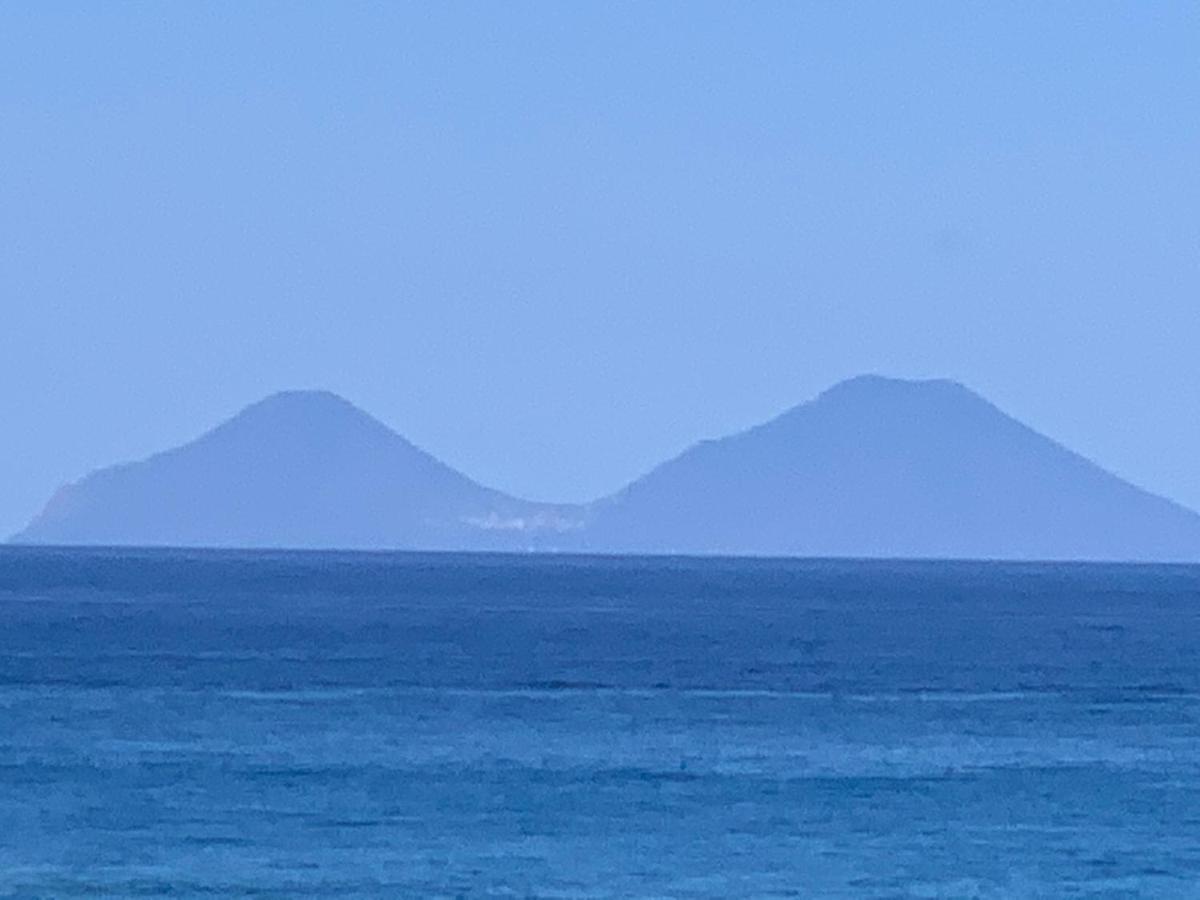 Apartamento La Porta Delle Eolie Capo dʼOrlando Exterior foto