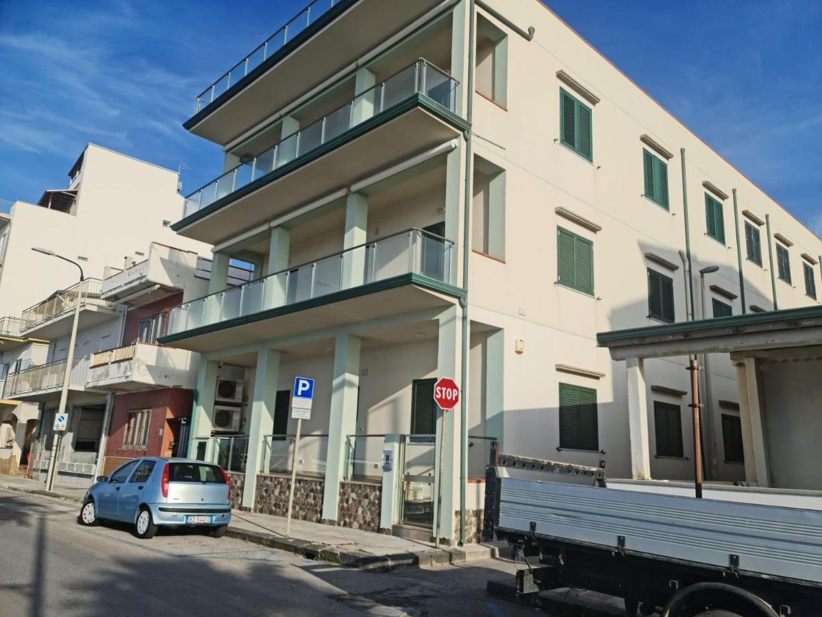 Apartamento La Porta Delle Eolie Capo dʼOrlando Exterior foto
