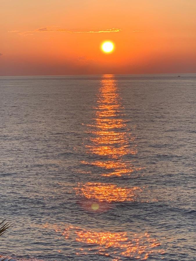 Apartamento La Porta Delle Eolie Capo dʼOrlando Exterior foto
