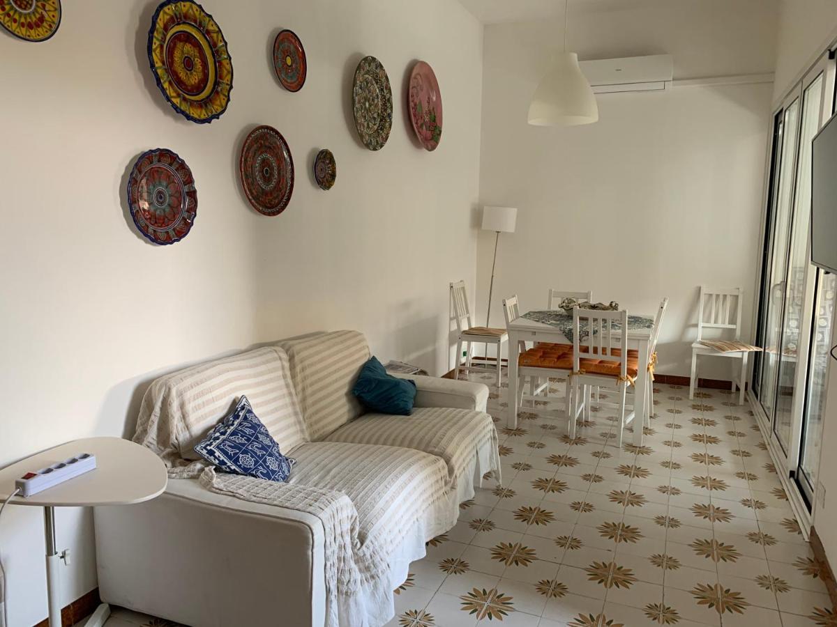 Apartamento La Porta Delle Eolie Capo dʼOrlando Exterior foto